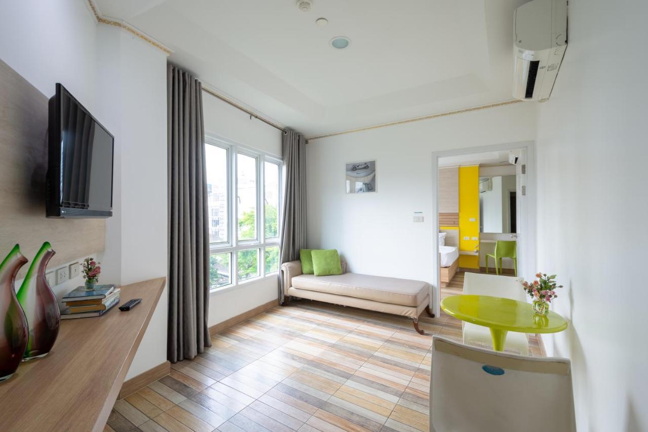 For You Residence Bangkok Exteriör bild